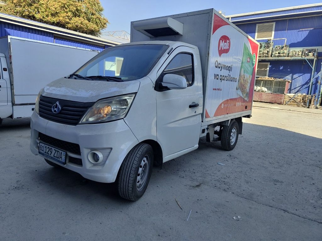 Changan морозильный рефрижератор (газ/бензин), 2015 год
