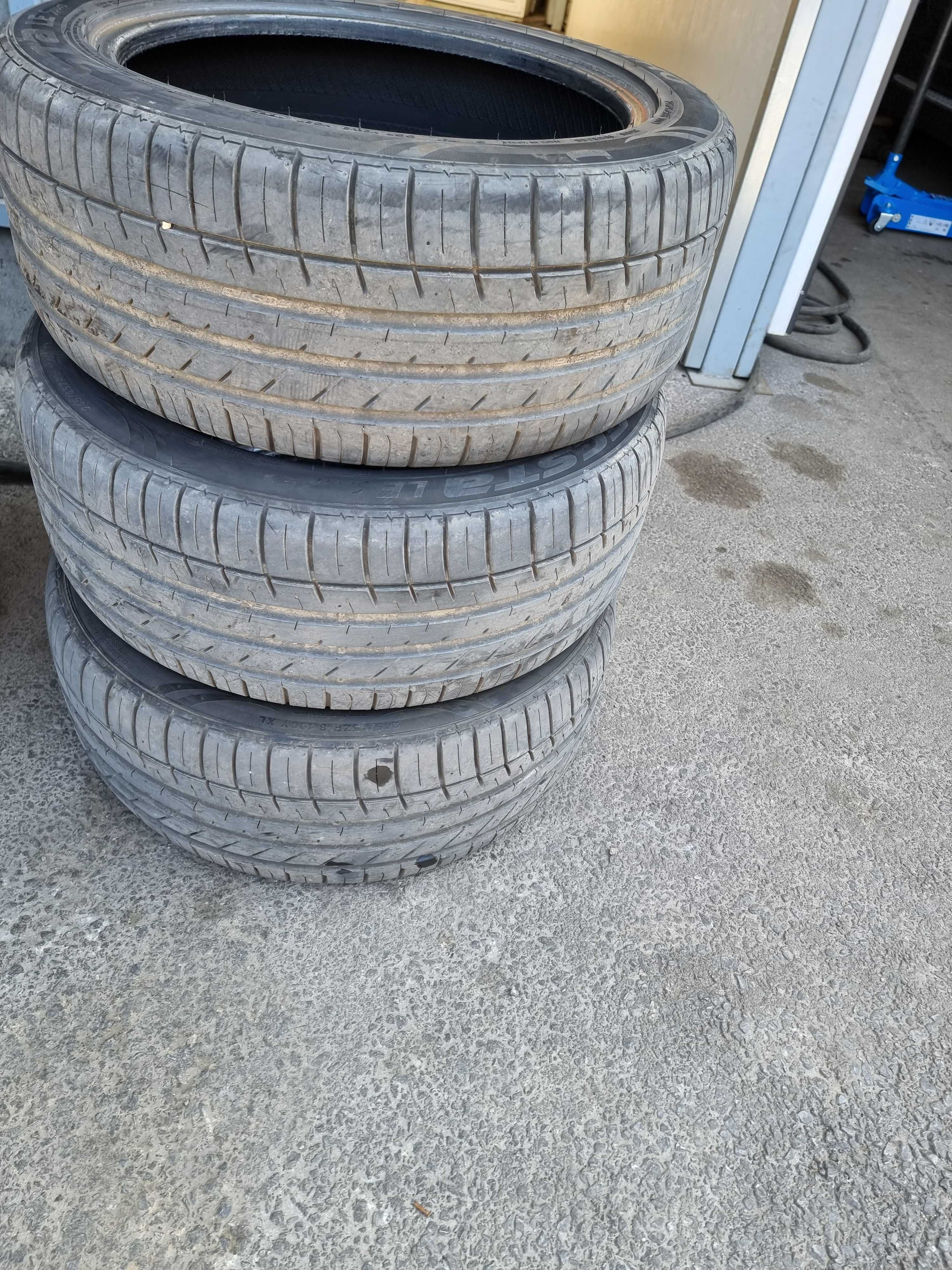 2бр Гуми kumho 245/45/18