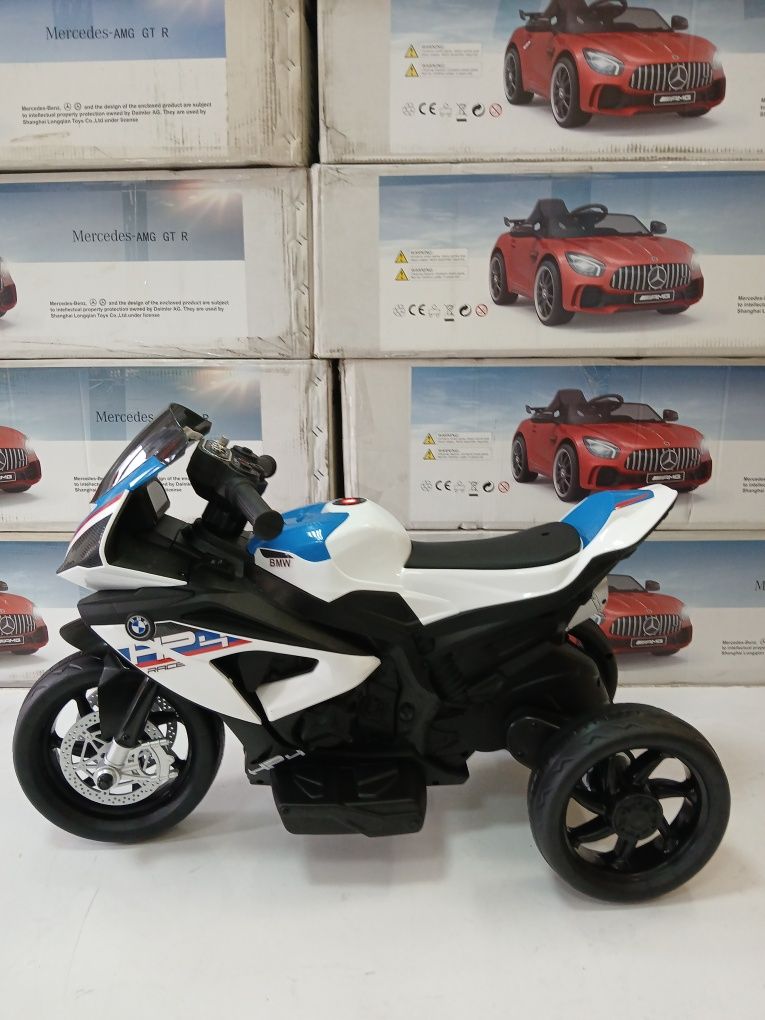 Промочия!Чисто нови!Акумулаторен чотор BMW HP4 12волта