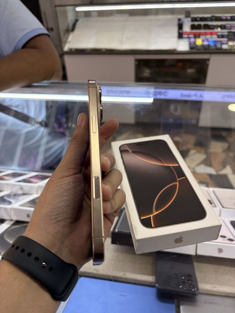 iPhone 16 Pro Max desert yengide