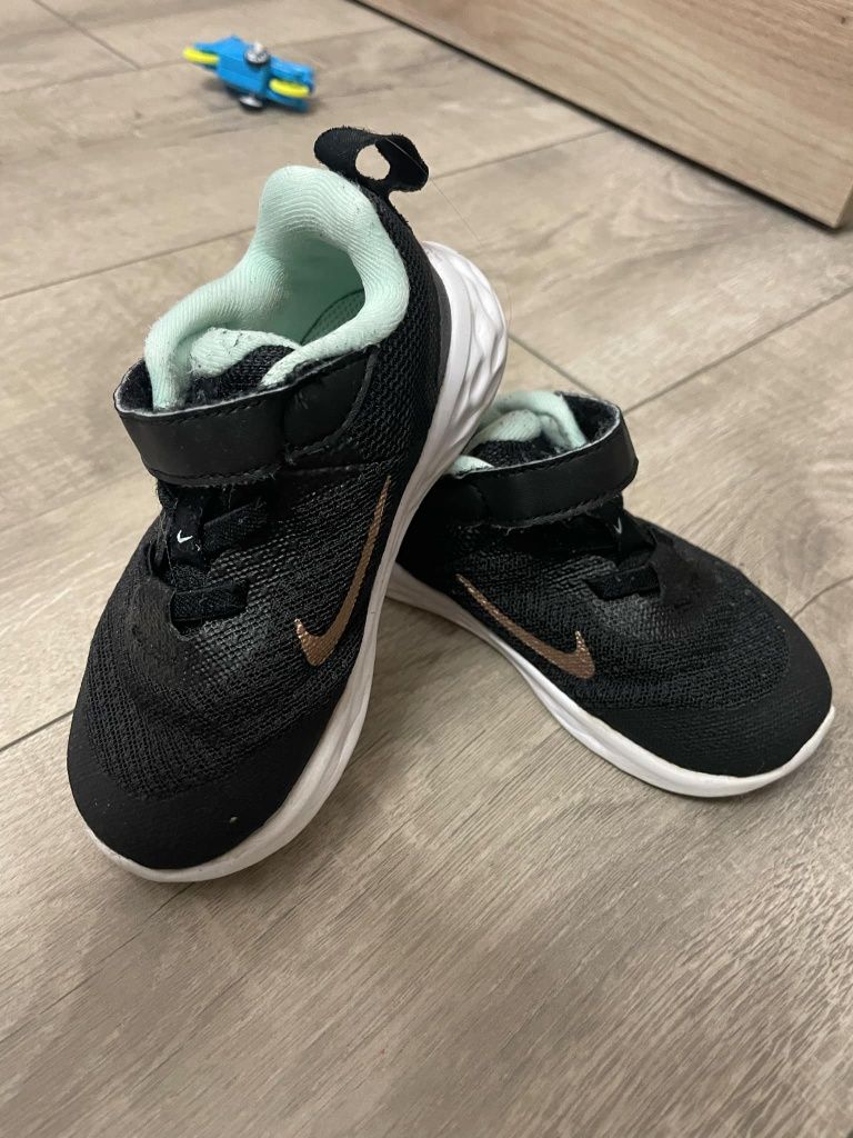 Детски маратонки Nike