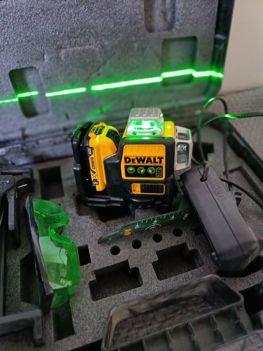 Laser Dewalt verde