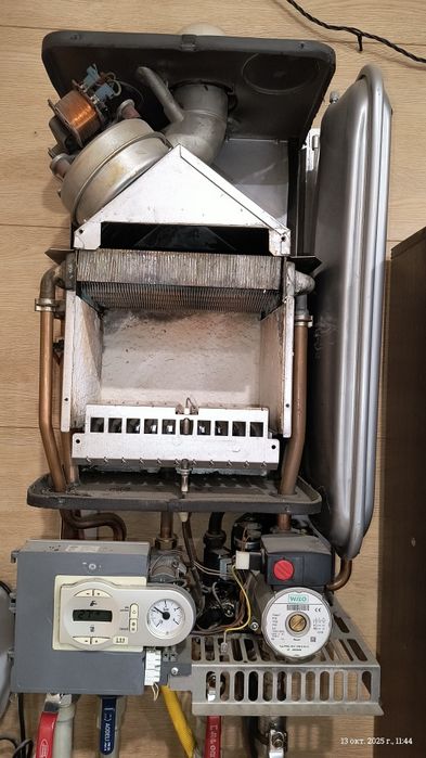 Продам бу газовый котёл Ferrolli F24D