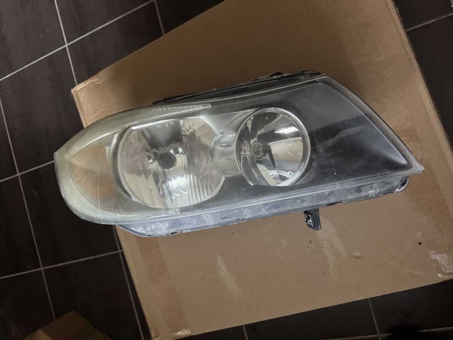 Фарове за BMW e90