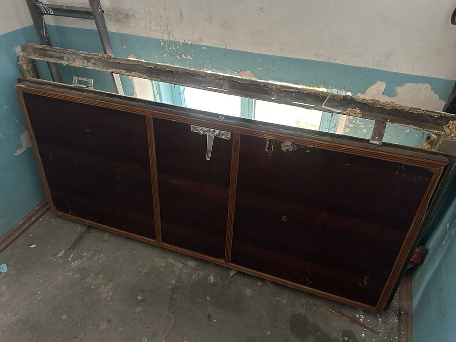 железный дверь входной