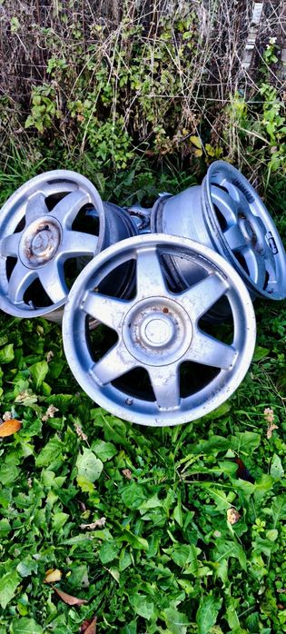 Jante aliaj originale Peugeot 407
Jante Aliaj Originale Peugeot 407 R1