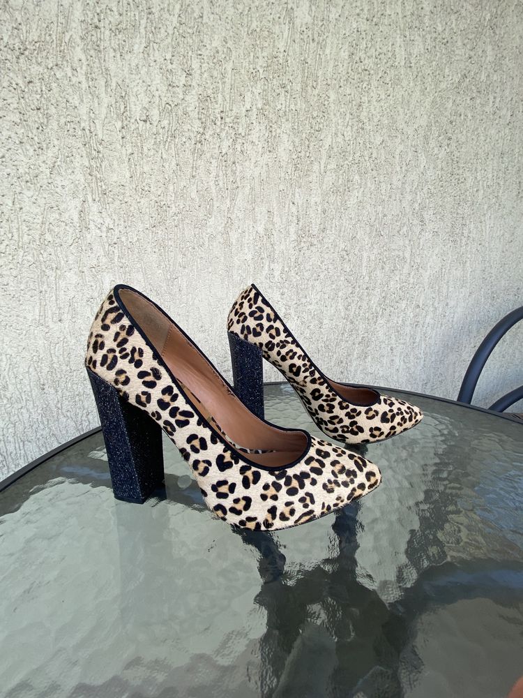 Pantofi animal print leopard