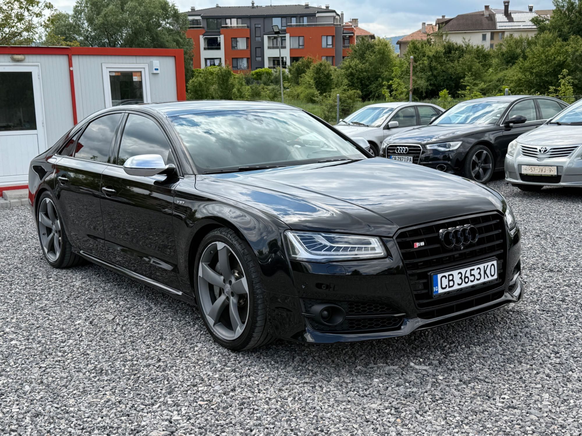 Audi S8 Facelift 2015г. 4.0 TFSI V8 (520 кс)quattro/Matrix