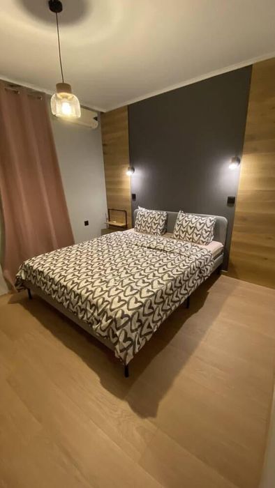 Дава се под наем Двустаен апартамент в Бургас, Център - 70 кв.м за 510 € - Снимка #4