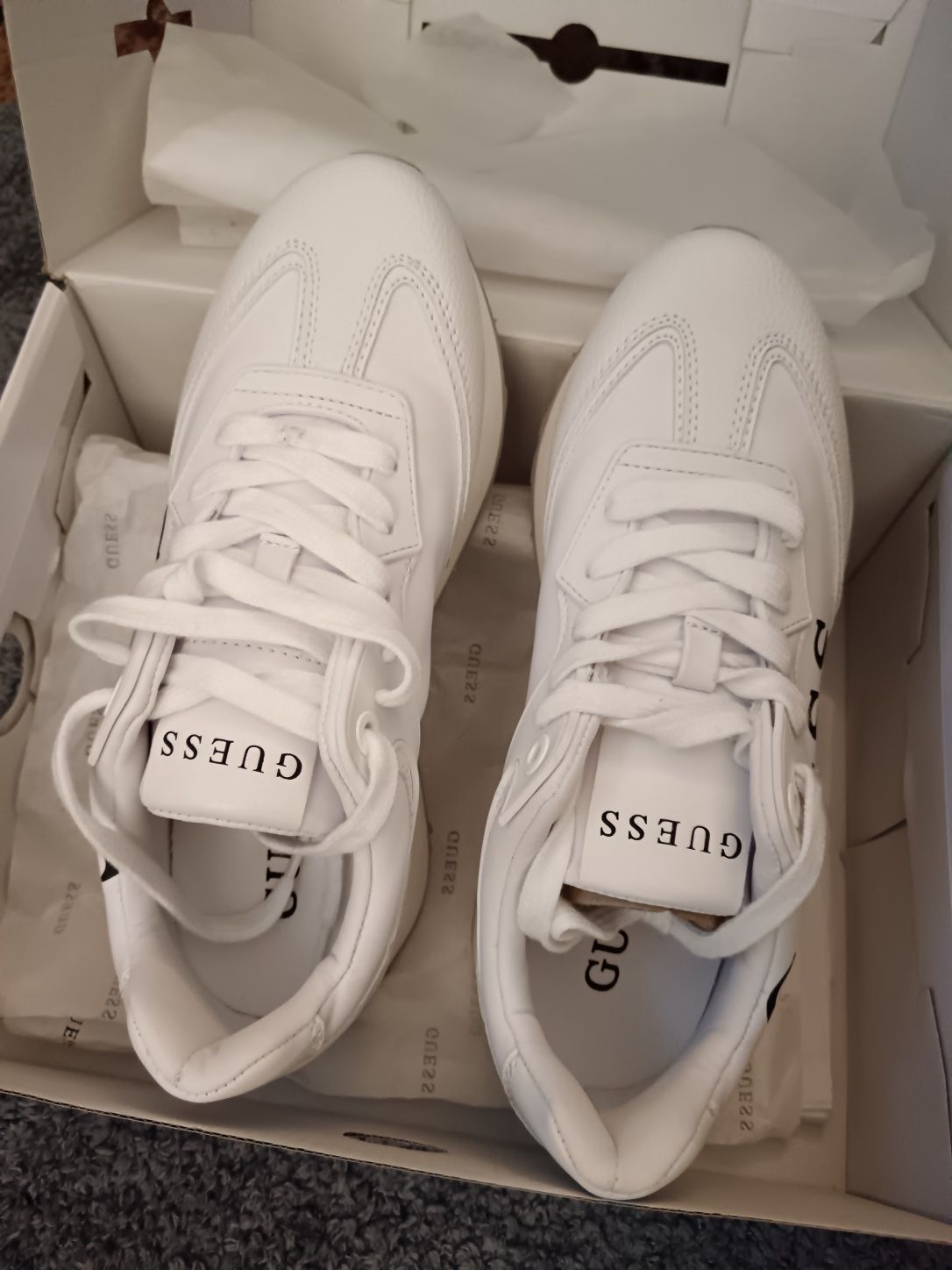 Дамски маратонки GUESS