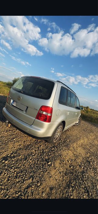 Volkswagen Touran 7 locuri – unic proprietar în România