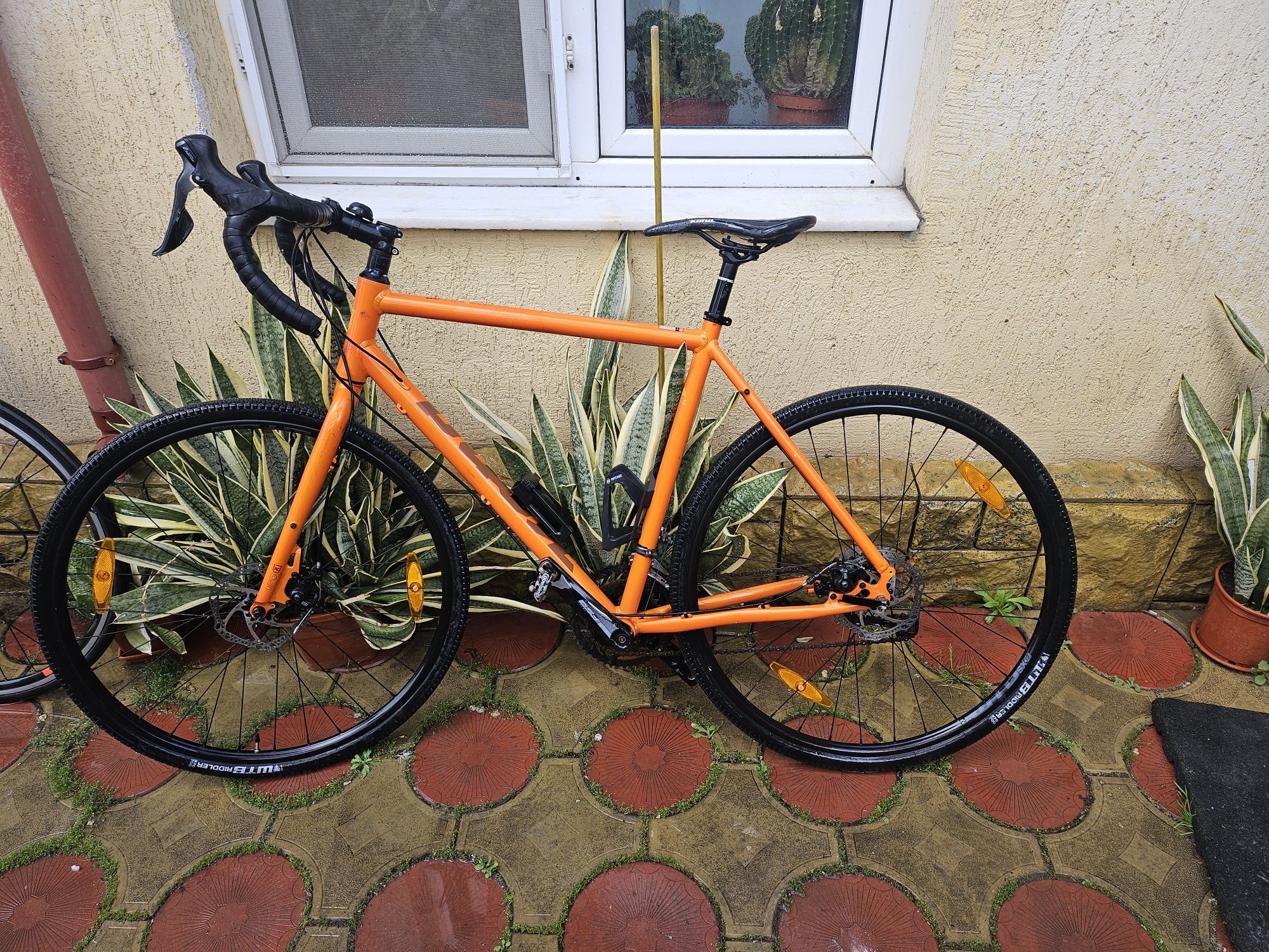 Bicicleta semicursiera