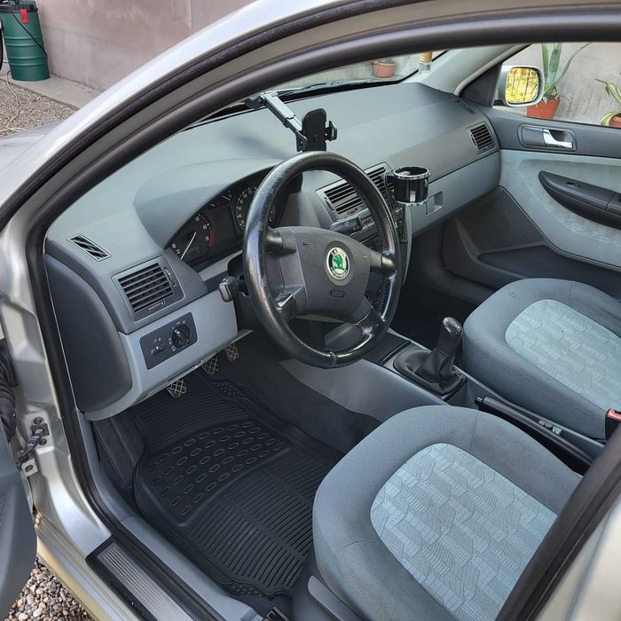 Skoda Fabia 1400cc - 100cai 2002