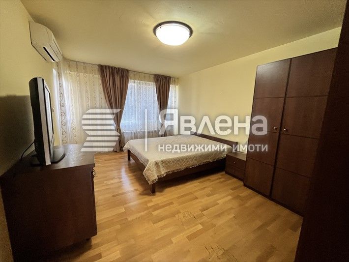 Дава се под наем Тристаен апартамент в Варна, Гръцка махала - 110 кв.м за 1000 € - Снимка #4