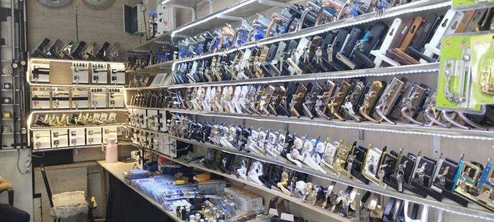 Замок очиш ва установка хизмати 24/7