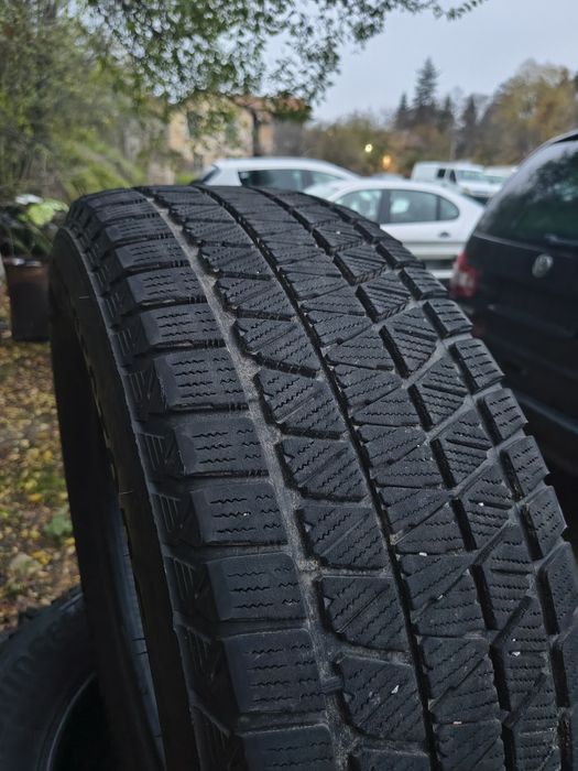 Зимни гуми 265/65/17