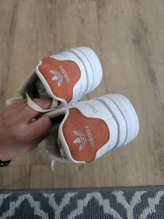 Adidasi dassler adidas