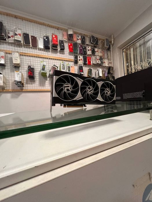 Radeon RX 6900 XT

Holati: Ideal

Xotira: 16GB GDDR6

Performance: 4K/