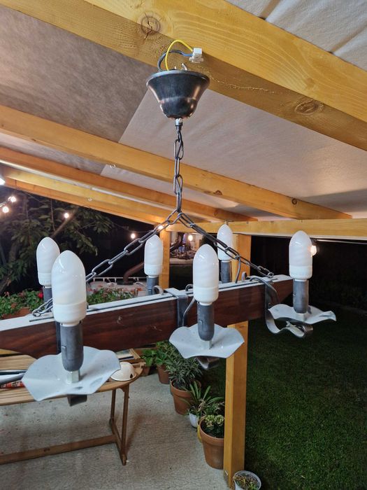 Vând lustră rustic