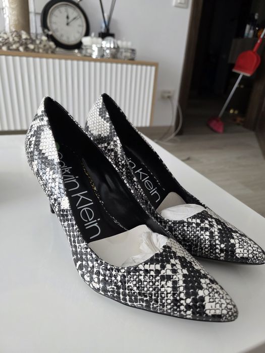 Pantofi Calvin Kline Marimea 40-41