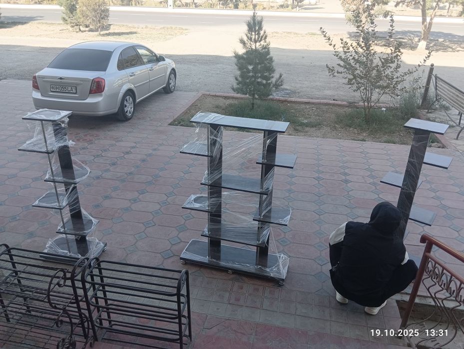 Полка для цветов