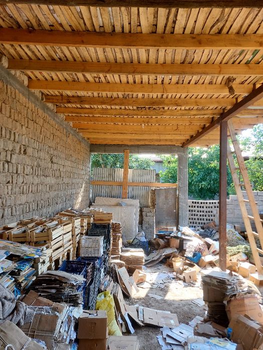 uy uchastka sotiladi sogdiana bovligdan ichkarida