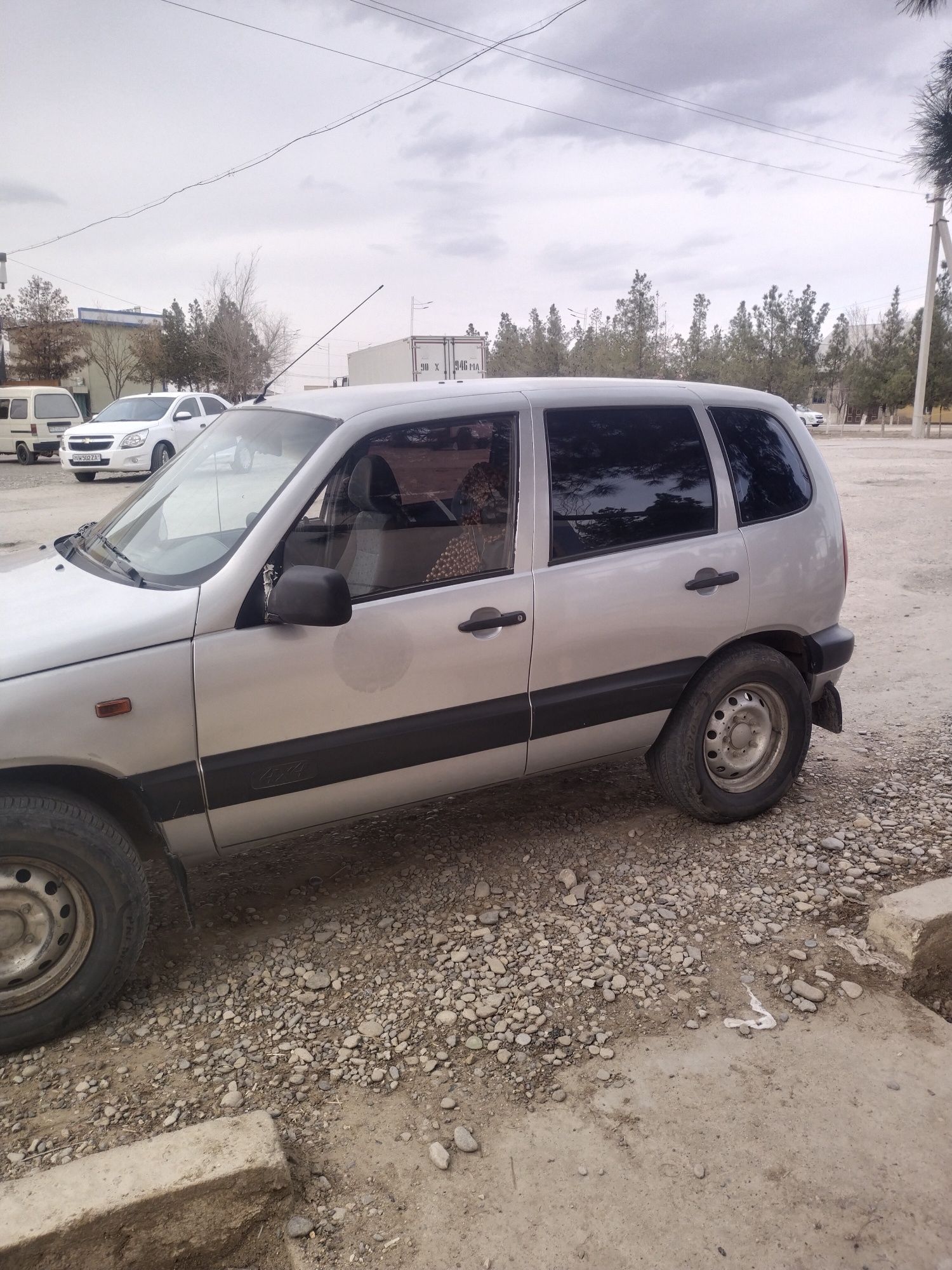 Shevralet niva 2004