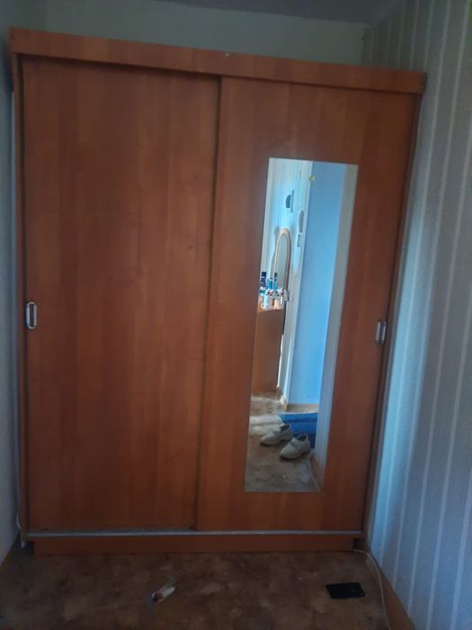 Продам шкаф купе
