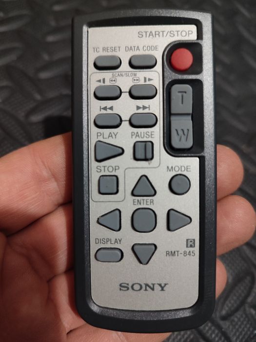 Telecomanda RMT-835 pentru camere sau video