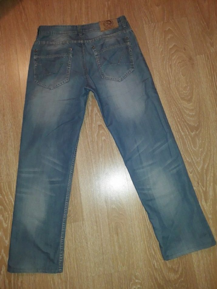 Мужские фирменные джинсы Diesel размер 33/34