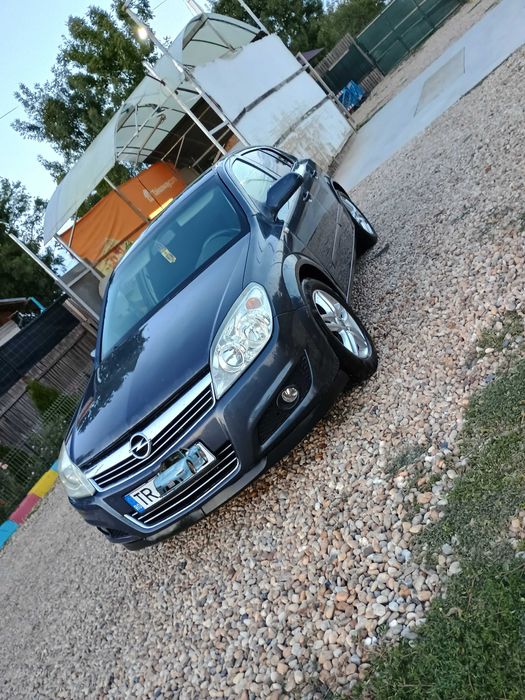 Vând Opel Astra H