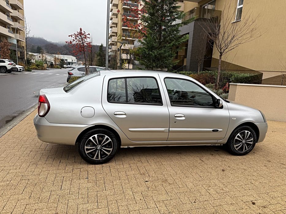 Renault Clio Symbol 2008 /1.4 benzina / 93.000 km . Cumparata de noua