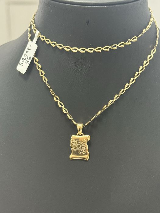 Златен синджир с висулка