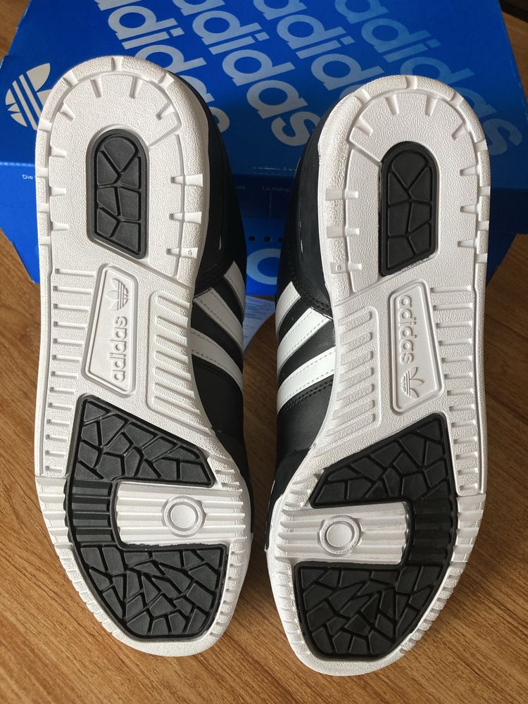 Мъжки оригинални маратонки Adidas