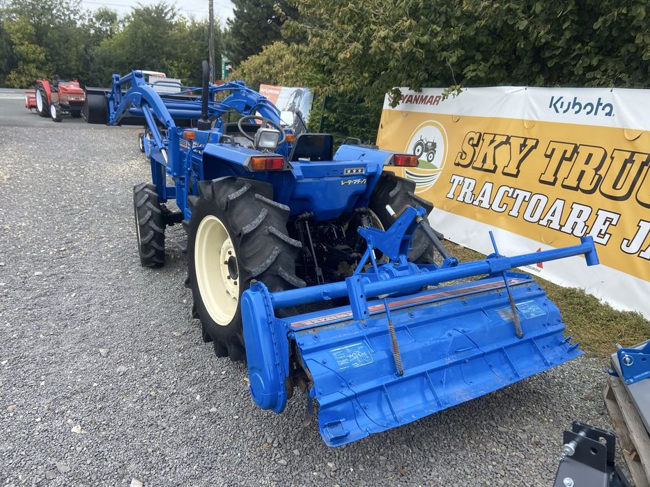 Tractor japonez Iseki TA320, 4x4, 32cp, incarcator frontal si freza
