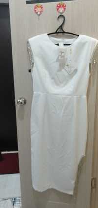 Продам красивое белое платье