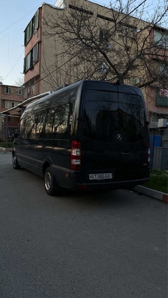 Sprinter microavtobus 19 ўриндиқлик метан газлик , падушка ўрнатилган
