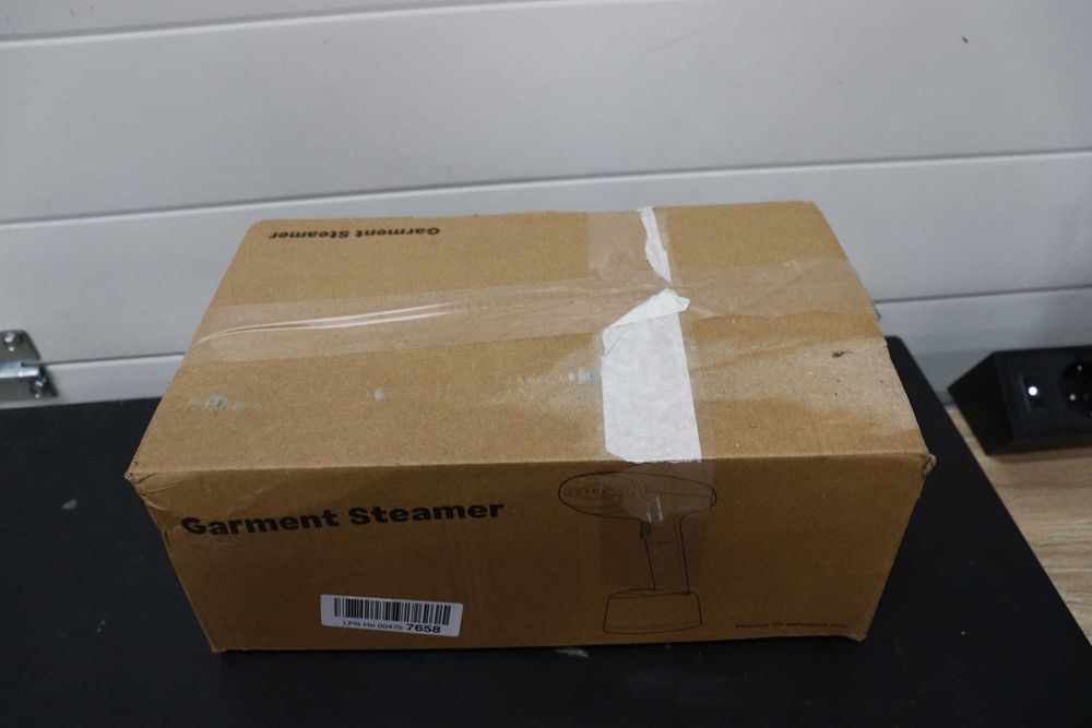 Garment Steamer вертикална ютия 1500W, 365 мл, 2 режима на пара