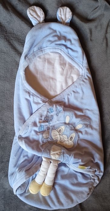 Конверт для новорожденного на клепках. Б.у. 70 см.