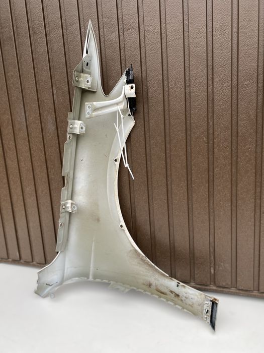 Aripa st fata vw Passat B8 LC9A  cu suporti si bandou 2015-2020