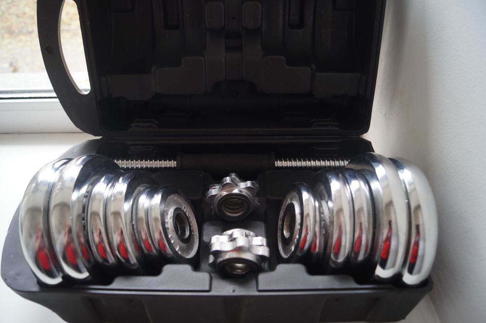 Гантели для сильных духом мужчин и их хрупких дам.