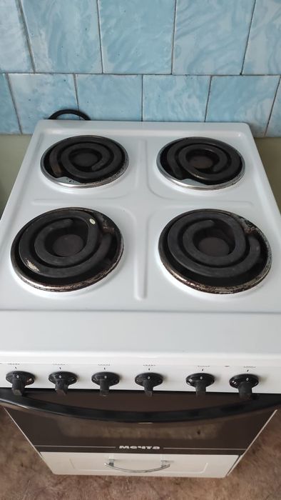 Продам электрическую плиту