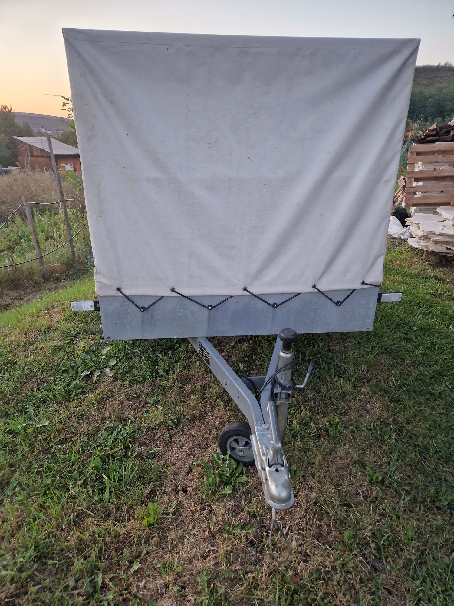 Remorca Stema 750 kg