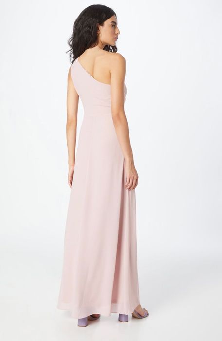 Светло розова дълга рокля за събитие