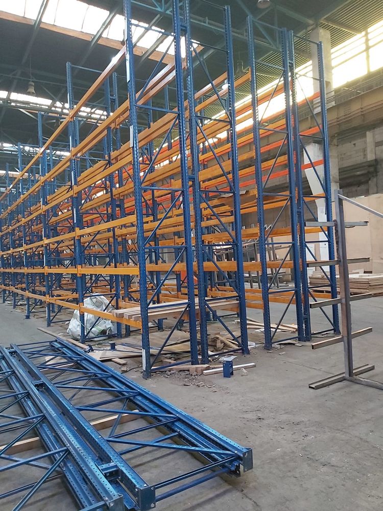 Rafturi metalice