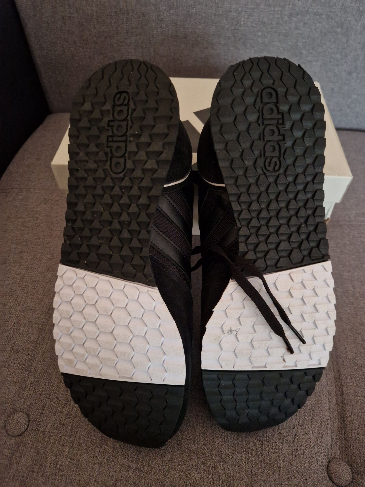 Adidas 8K Black&White mărimea 46