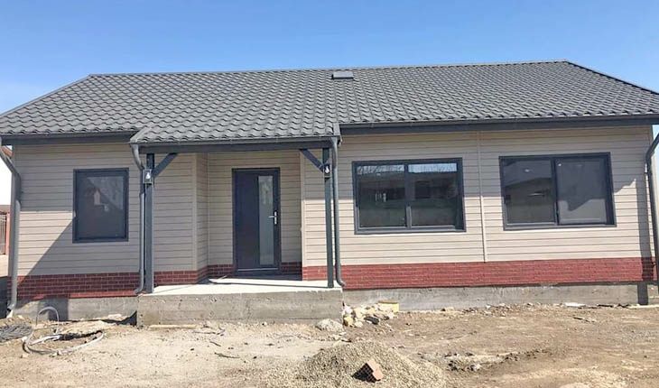 Vand case modulare la cheie