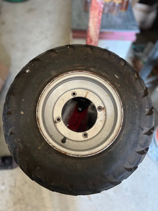 Roți atv în stare foarte buna