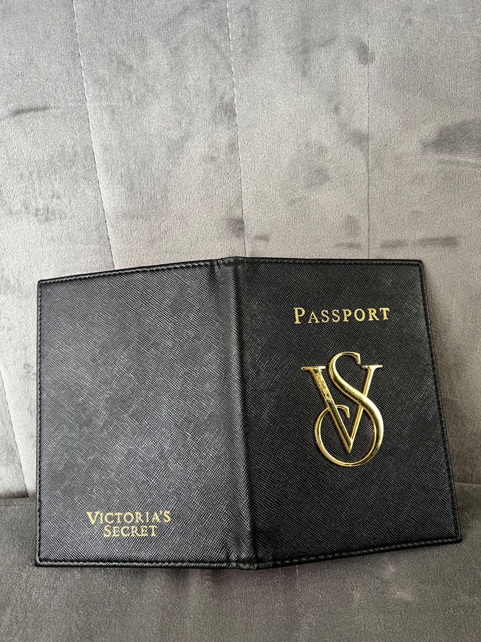 корица за паспорт Victoria Secret