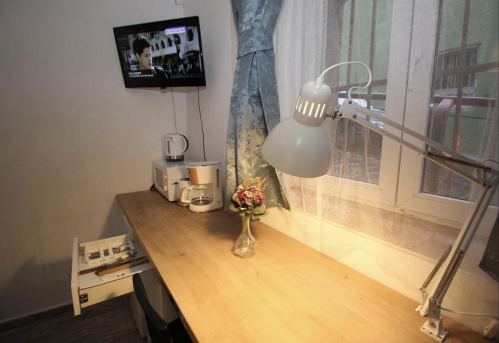 Inchiriez Studio in regim hotelier la 3 minute de piata sfatului